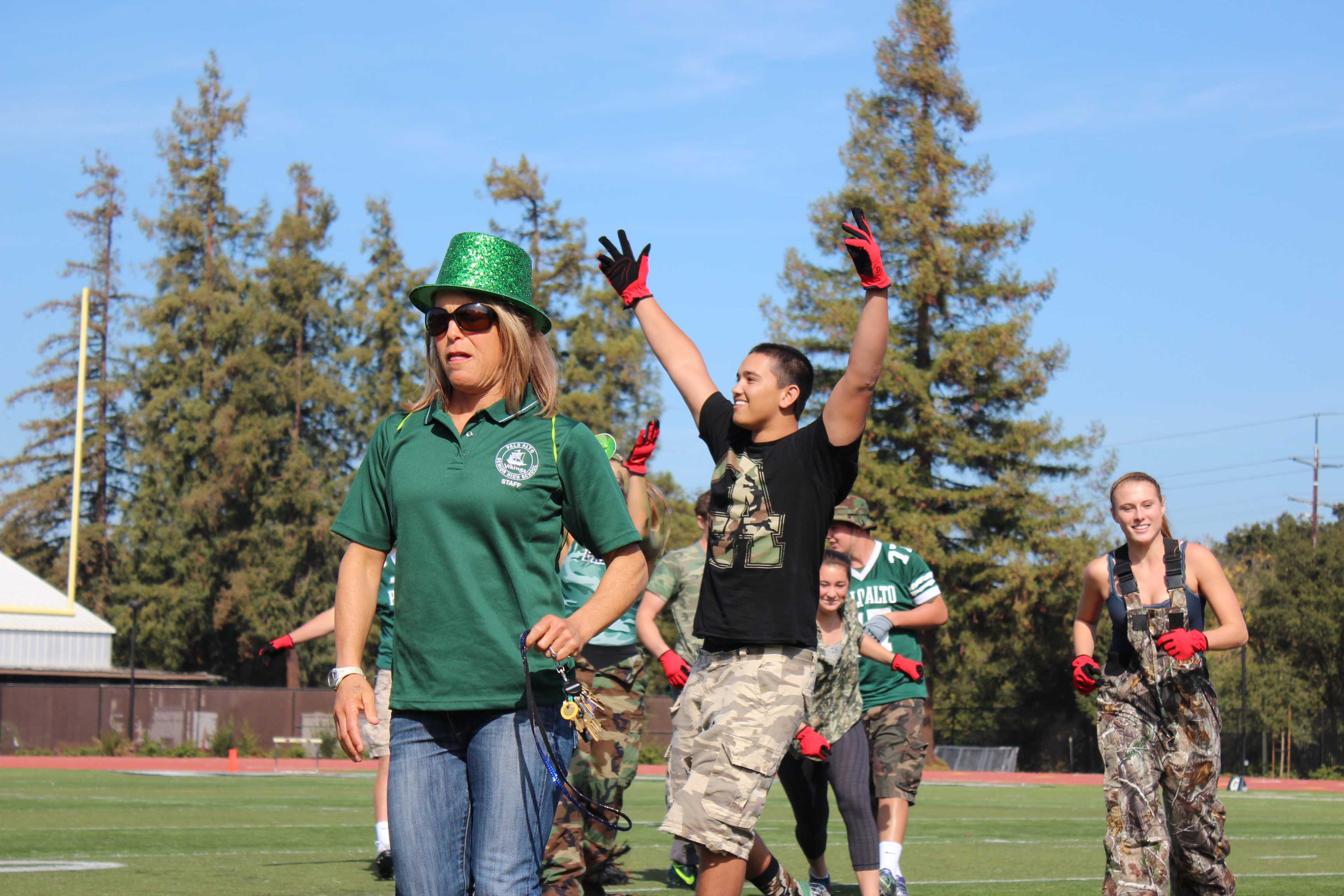Seniors get pumped for Tug of War. They win the event after beating the freshmen. Photo by Lizzie Chun.