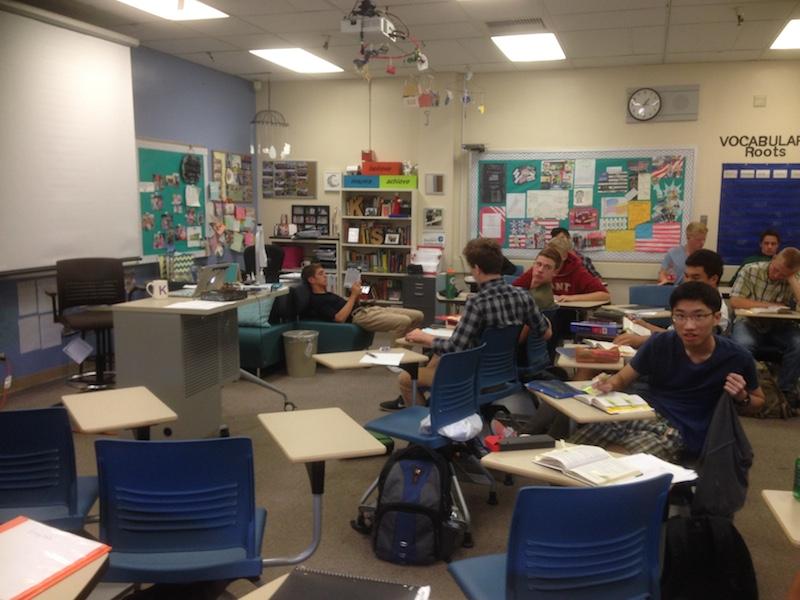 Pictured above is an English class at Palo Alto High School. This year, English teachers will now be assisting seniors with their college application essays during tutorial. Photo by Daniel Li.