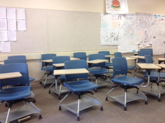 Some classrooms were almost empty, as large number of students were absent during on Drill Day. Of the 34 students in a BC Calculus class, only 12 showed up. Photo by William Zhou.