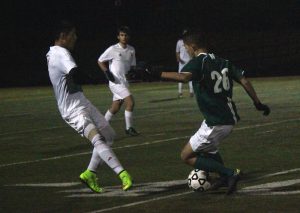 Boys' soccer takes down Gunn