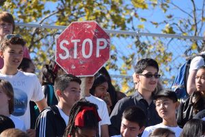 Streaker disrupts Friday lunch rally
