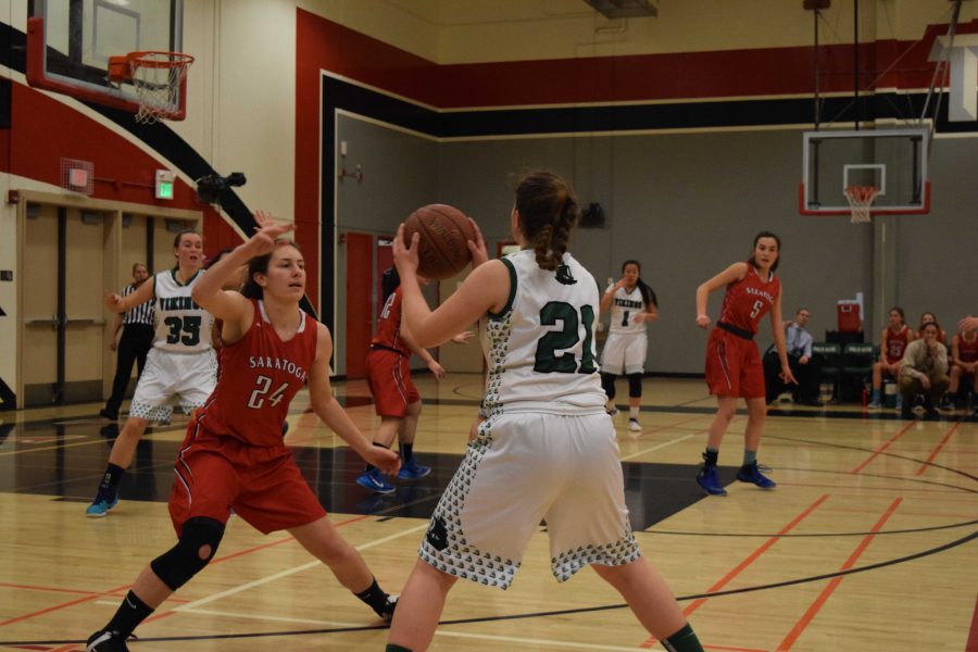 Girls basketball dominates Saratoga in league opener