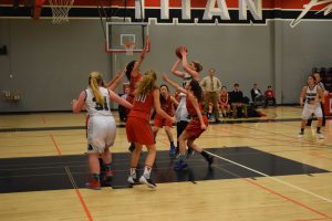 Preview: Girls' basketball aims to continue undefeated league play against Gunn
