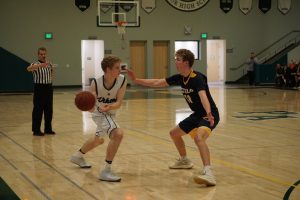 Boys' basketball defeats Menlo; advances to regional final