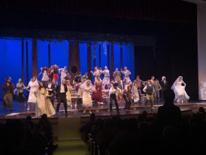 Paly theater presents Shakespeare's 'A Midsummer Night's Dream'