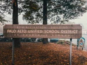 Students, district cope with death of middle school teacher