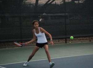 Girls' tennis defeats Saratoga in first home game