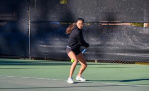 Girls' tennis beats Los Gatos in first match since April