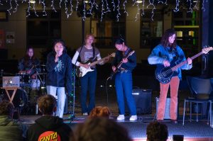Teen Arts Council hosts Open Mic Night
