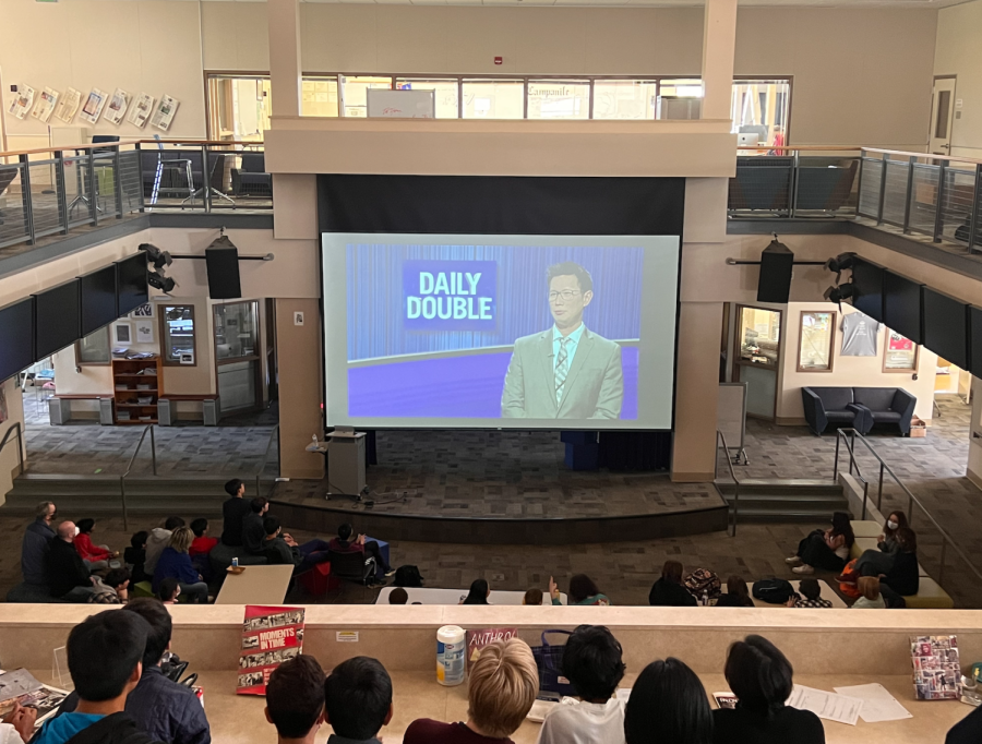 Students support Nguyen at Jeopardy! viewing party
