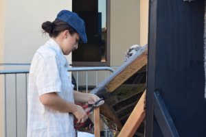 Classes put finishing touches on Spirit Week floats