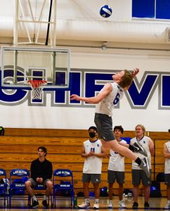 Eagles sweep Vikings in boys' volleyball