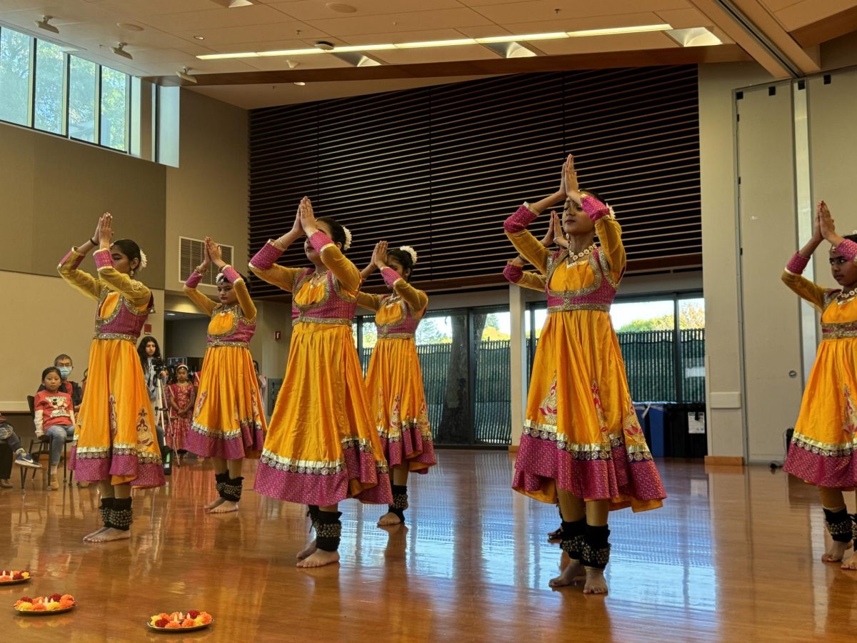 Students from Antara Asthaayi Dance perform traditional Diwali dance performances, ranging from kathak dance to technique dancing on Sunday afternoon in the El Palo Alto Room at the Mitchell Park Community Center. According to Ruthann Garcia, the Mitchell Park Library Services Manager, Palo Alto worked with different dance schools to plan the activity. "We worked with a coordinator who would gather a bunch of different dance schools to help us out," Garcia said. 