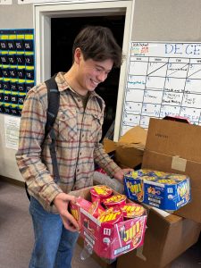 Preview: Juniors prepare for ramen social