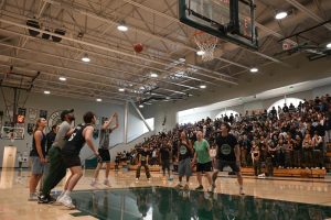 Staff defeat seniors at Winter Rally; Prom location revealed